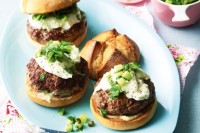 Lamb burgers with buffalo mozzarella and cucumber salad