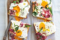 Arabian buttered eggs with mint and lemon