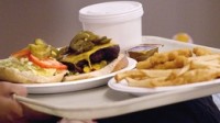Report urges Ontario ban on marketing junk food to kids