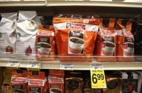 Dunkin' Brands cuts 2014 forecast; shares fall