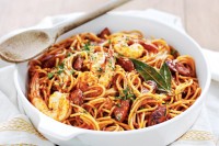Chorizo and prawn fideos