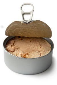 Mixed Reports on Safety of Canned Tuna for Pregnant Women