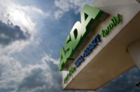 Asda invests £1.25 billion to fend off competitors