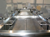 Vibrating screener design permits full internal access, fast disassembly