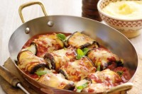 Baked eggplant and ricotta rolls