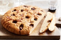Balsamic garlic and rosemary bread