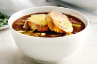 Onion soup with garlic and cheddar croutons