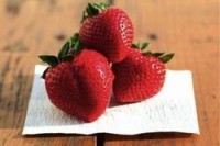 FreshPaper by Fenugreen keeps fruits and vegetables fresh longer