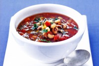 Black-eye bean and vegetable soup
