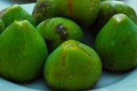 Seven amazing reasons to eat more figs
