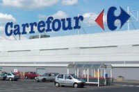 Carrefour Buys Polish Supermarket Chain