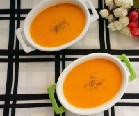 How to make a delicious tomato soup?